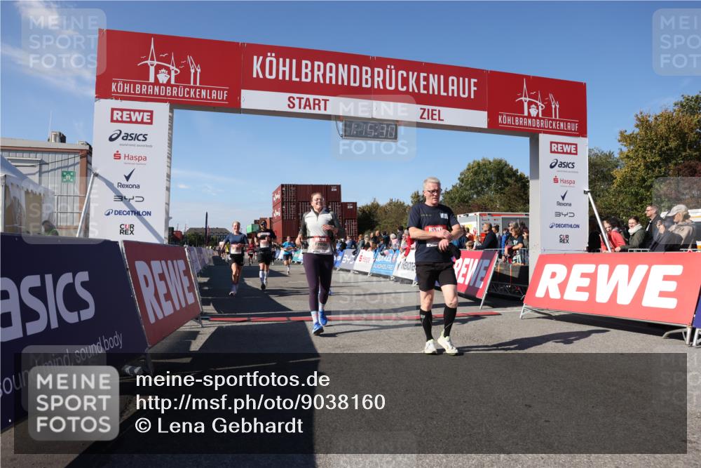 03.10.2025 - Köhlbrandbrückenlauf Lena Gebhardt http://msf.ph/oto/9038160 03.10.2025 13:15:30 Ziel 4031, 4267, 4577, 4610, 4704, 4797, 4871, 4958, 4962, 5309, 5771, 6019, 6535, 6772, 6790 meine-sportfotos.de