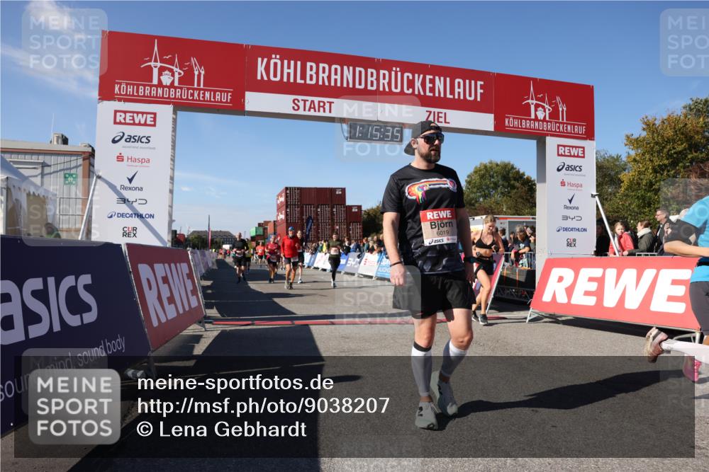 03.10.2025 - Köhlbrandbrückenlauf Lena Gebhardt http://msf.ph/oto/9038207 03.10.2025 13:15:35 Ziel 4031, 4210, 4267, 4399, 4421, 4577, 4678, 4704, 4797, 4803, 4871, 4958, 4962, 5309, 5768, 5942, 6019, 6535, 6772 meine-sportfotos.de