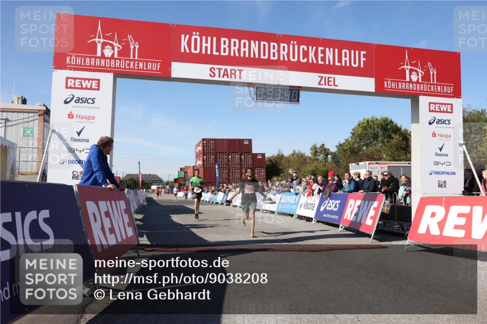 03.10.2025 - Köhlbrandbrückenlauf Lena Gebhardt http://msf.ph/oto/9038208 03.10.2025 12:53:41 Ziel 4043, 4155, 6085, 6624 meine-sportfotos.de