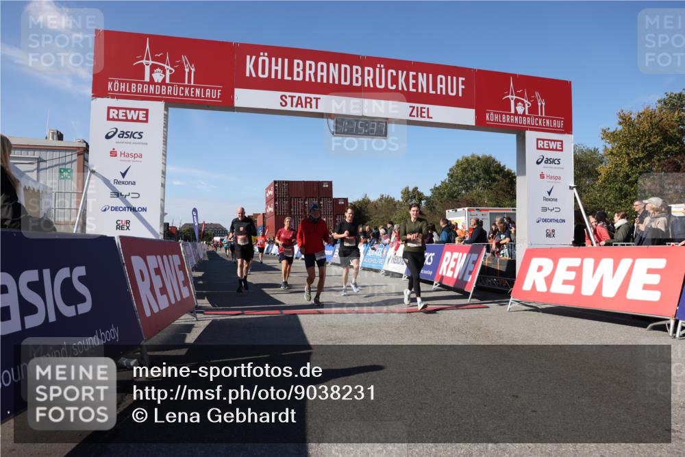 03.10.2025 - Köhlbrandbrückenlauf Lena Gebhardt http://msf.ph/oto/9038231 03.10.2025 13:15:37 Ziel 4210, 4267, 4399, 4421, 4577, 4604, 4678, 4704, 4797, 4803, 4871, 4958, 4962, 5309, 5768, 5942, 6019, 6112, 6772 meine-sportfotos.de