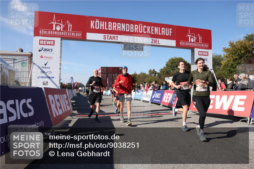 03.10.2025 - Köhlbrandbrückenlauf Lena Gebhardt http://msf.ph/oto/9038251 03.10.2025 13:15:39 Ziel 4210, 4267, 4399, 4421, 4577, 4604, 4678, 4704, 4797, 4803, 4871, 4885, 4958, 4962, 5309, 5768, 5942, 6019, 6112 meine-sportfotos.de