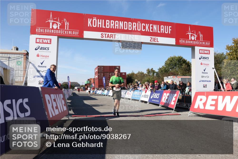 03.10.2025 - Köhlbrandbrückenlauf Lena Gebhardt http://msf.ph/oto/9038267 03.10.2025 12:53:43 Ziel 4043, 4155, 6085, 6422, 6624 meine-sportfotos.de
