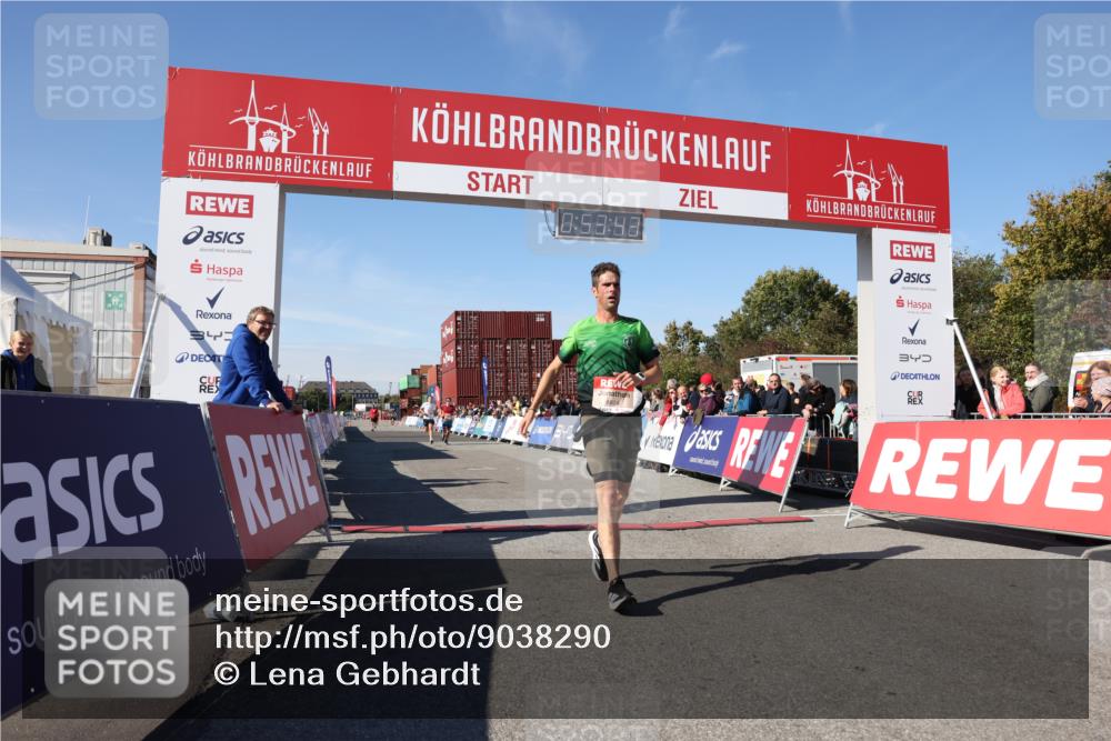 03.10.2025 - Köhlbrandbrückenlauf Lena Gebhardt http://msf.ph/oto/9038290 03.10.2025 12:53:44 Ziel 4043, 6085, 6422, 6624 meine-sportfotos.de
