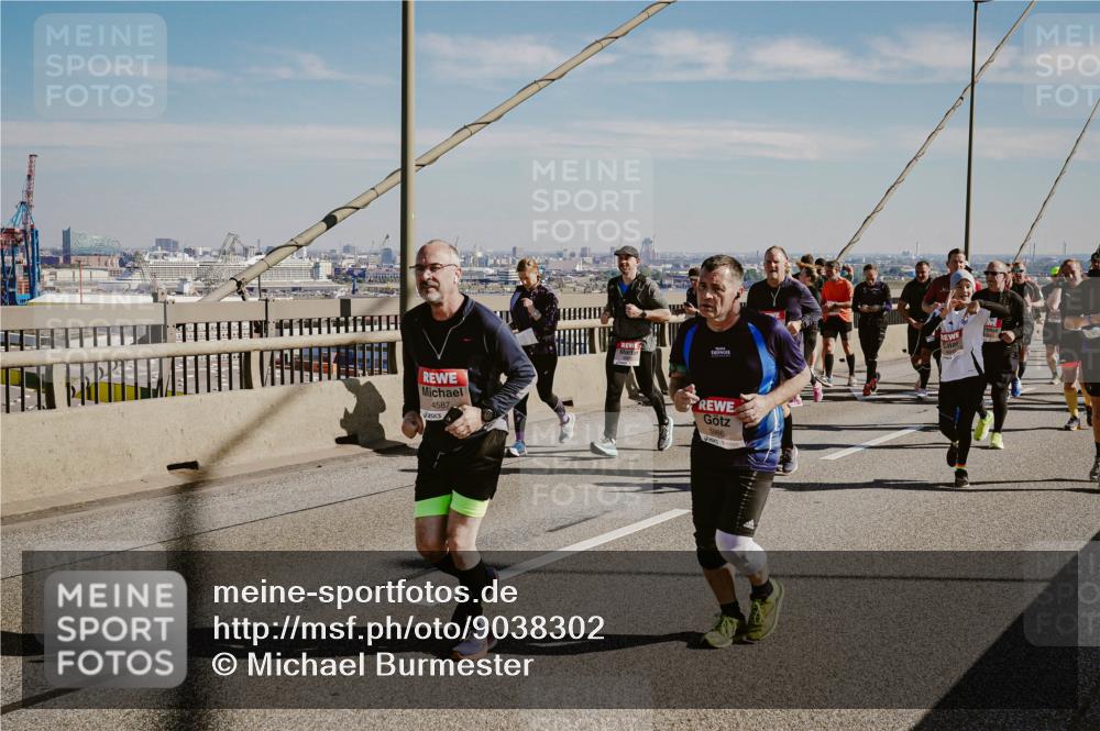 03.10.2025 - Köhlbrandbrückenlauf Michael Burmester http://msf.ph/oto/9038302 03.10.2025 12:31:03 Position 1 4587, 5986 meine-sportfotos.de