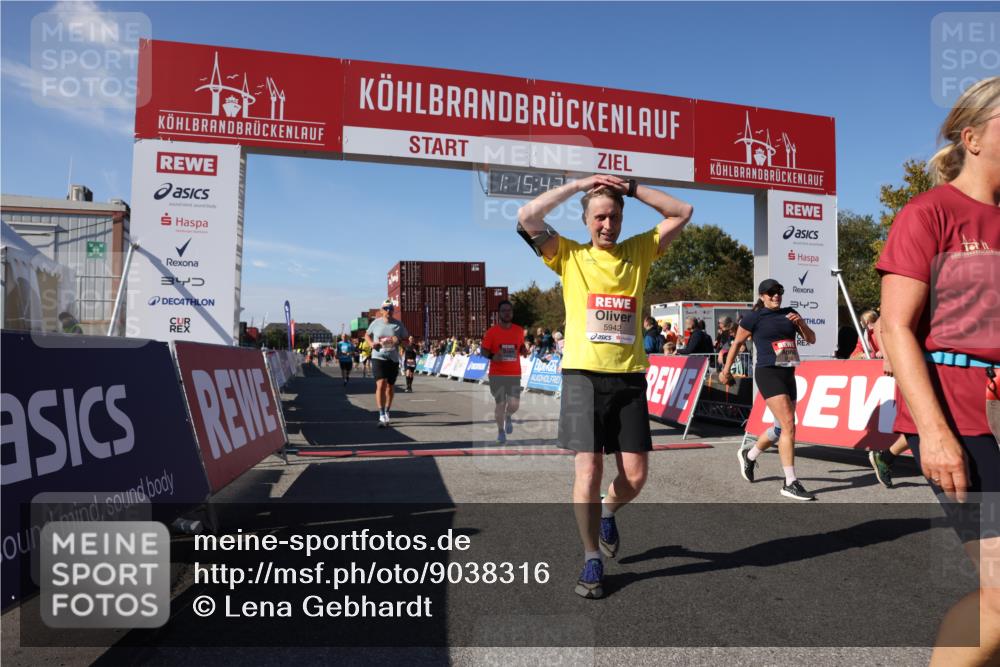 03.10.2025 - Köhlbrandbrückenlauf Lena Gebhardt http://msf.ph/oto/9038316 03.10.2025 13:15:43 Ziel 4210, 4399, 4421, 4577, 4604, 4678, 4704, 4797, 4803, 4871, 4885, 5768, 5800, 5801, 5942, 6112, 6536 meine-sportfotos.de