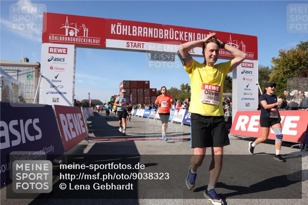 03.10.2025 - Köhlbrandbrückenlauf Lena Gebhardt http://msf.ph/oto/9038323 03.10.2025 13:15:43 Ziel 4210, 4399, 4421, 4577, 4604, 4678, 4704, 4797, 4803, 4871, 4885, 5768, 5800, 5801, 5942, 6112, 6536 meine-sportfotos.de
