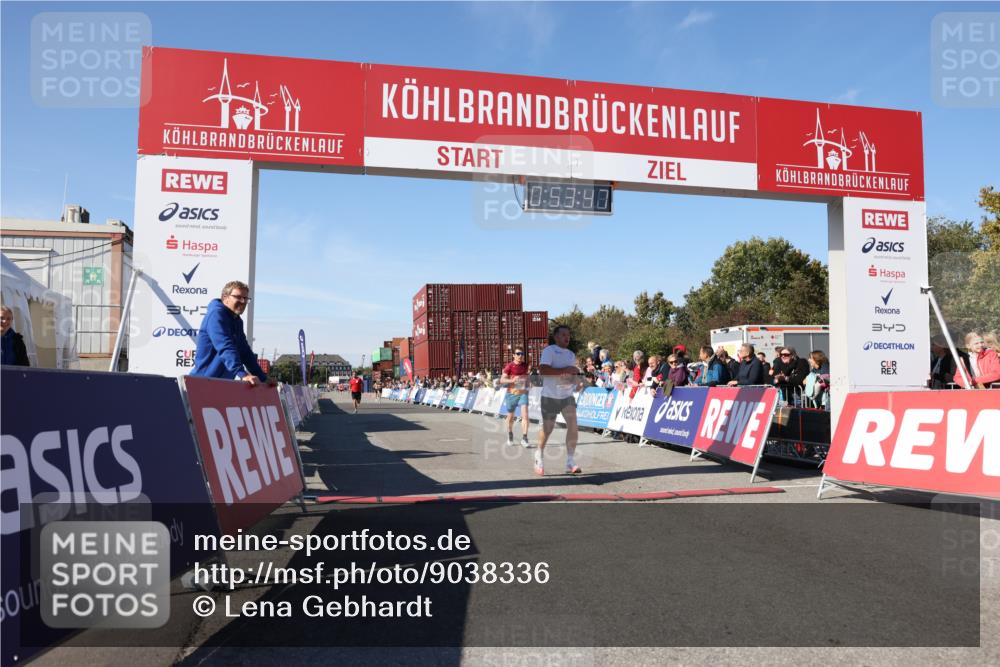 03.10.2025 - Köhlbrandbrückenlauf Lena Gebhardt http://msf.ph/oto/9038336 03.10.2025 12:53:48 Ziel 4043, 4088, 6085, 6422, 6624 meine-sportfotos.de