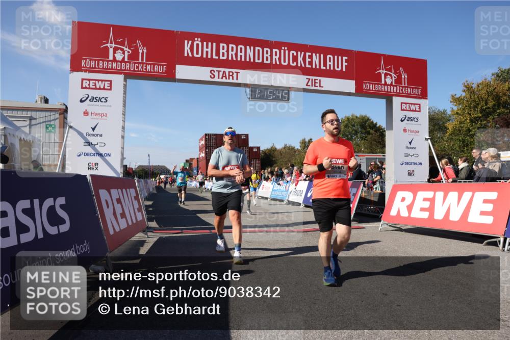 03.10.2025 - Köhlbrandbrückenlauf Lena Gebhardt http://msf.ph/oto/9038342 03.10.2025 13:15:45 Ziel 4210, 4399, 4421, 4577, 4604, 4678, 4704, 4803, 4885, 5768, 5800, 5801, 5942, 6112, 6301, 6445, 6536 meine-sportfotos.de