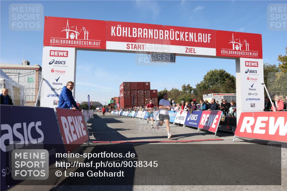 03.10.2025 - Köhlbrandbrückenlauf Lena Gebhardt http://msf.ph/oto/9038345 03.10.2025 12:53:48 Ziel 4043, 4088, 6085, 6422, 6624 meine-sportfotos.de