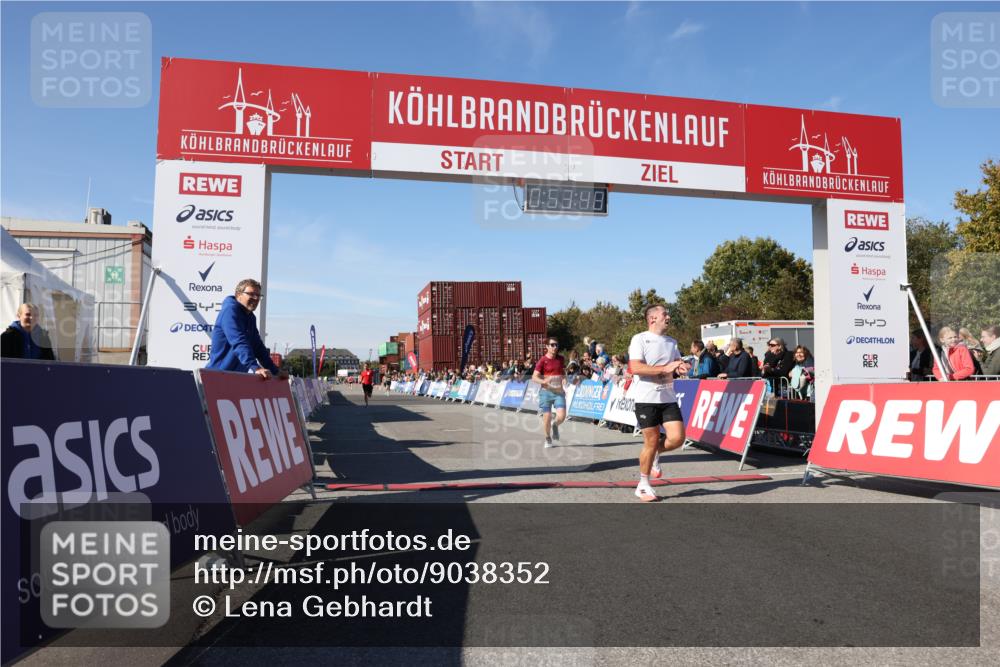 03.10.2025 - Köhlbrandbrückenlauf Lena Gebhardt http://msf.ph/oto/9038352 03.10.2025 12:53:48 Ziel 4043, 4088, 6085, 6422, 6624 meine-sportfotos.de