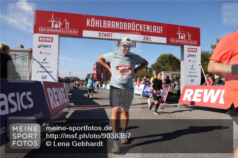03.10.2025 - Köhlbrandbrückenlauf Lena Gebhardt http://msf.ph/oto/9038357 03.10.2025 13:15:47 Ziel 4210, 4399, 4421, 4604, 4678, 4803, 4885, 5768, 5800, 5801, 5879, 5942, 6112, 6301, 6445, 6536 meine-sportfotos.de