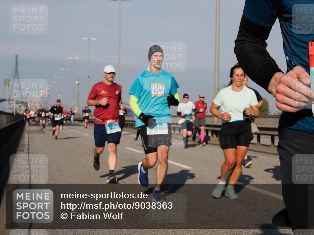 03.10.2025 - Köhlbrandbrückenlauf Fabian Wolf http://msf.ph/oto/9038363 03.10.2025 09:52:44 Position 3 2776 meine-sportfotos.de