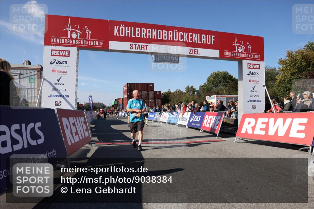 03.10.2025 - Köhlbrandbrückenlauf Lena Gebhardt http://msf.ph/oto/9038384 03.10.2025 13:15:49 Ziel 4210, 4374, 4421, 4604, 4677, 4885, 5768, 5800, 5801, 5879, 5942, 6112, 6301, 6445, 6536 meine-sportfotos.de
