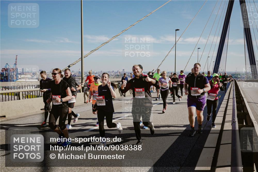 03.10.2025 - Köhlbrandbrückenlauf Michael Burmester http://msf.ph/oto/9038388 03.10.2025 12:31:08 Position 1 5107, 4673 meine-sportfotos.de