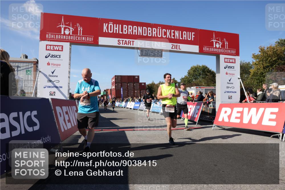 03.10.2025 - Köhlbrandbrückenlauf Lena Gebhardt http://msf.ph/oto/9038415 03.10.2025 13:15:52 Ziel 4374, 4548, 4604, 4677, 4805, 4833, 4885, 5800, 5801, 5867, 5868, 5879, 6112, 6301, 6445, 6507, 6536 meine-sportfotos.de