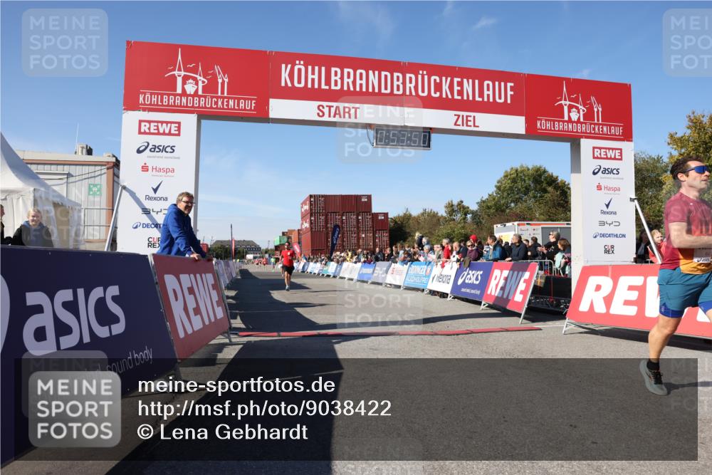 03.10.2025 - Köhlbrandbrückenlauf Lena Gebhardt http://msf.ph/oto/9038422 03.10.2025 12:53:51 Ziel 4043, 4088, 6002, 6085, 6422, 6624 meine-sportfotos.de