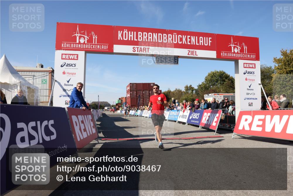 03.10.2025 - Köhlbrandbrückenlauf Lena Gebhardt http://msf.ph/oto/9038467 03.10.2025 12:53:53 Ziel 4088, 6002, 6085, 6422, 6817 meine-sportfotos.de
