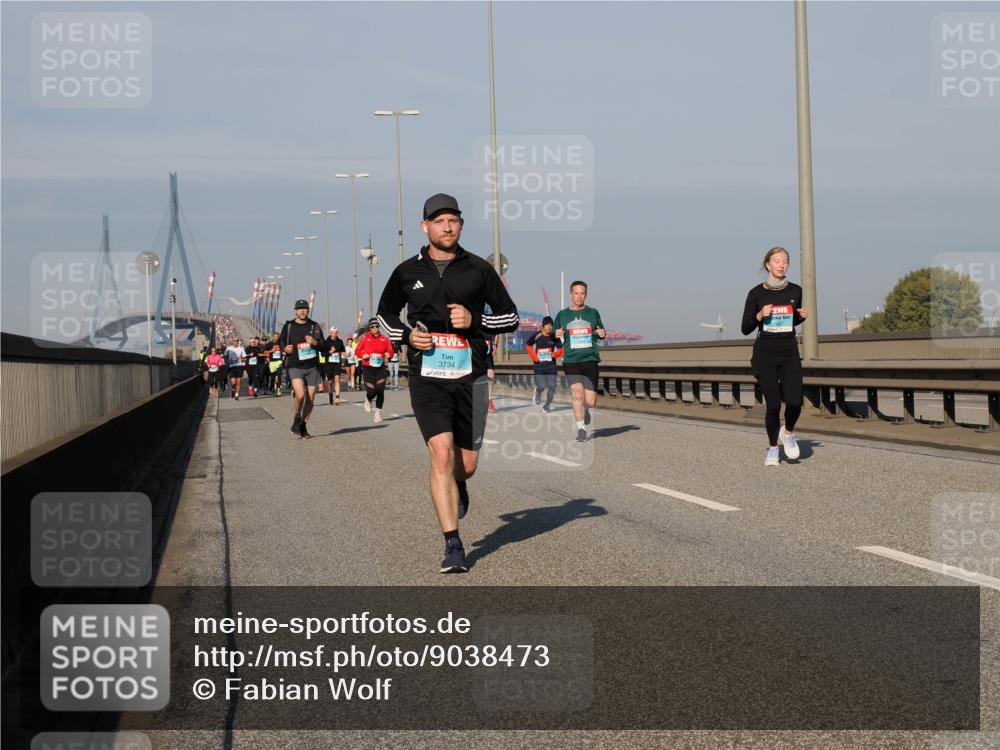 03.10.2025 - Köhlbrandbrückenlauf Fabian Wolf http://msf.ph/oto/9038473 03.10.2025 09:52:50 Position 3 3734 meine-sportfotos.de