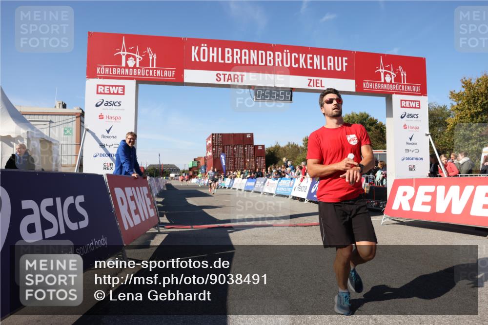 03.10.2025 - Köhlbrandbrückenlauf Lena Gebhardt http://msf.ph/oto/9038491 03.10.2025 12:53:54 Ziel 4030, 4088, 6002, 6085, 6422, 6817 meine-sportfotos.de