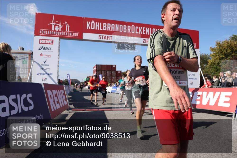 03.10.2025 - Köhlbrandbrückenlauf Lena Gebhardt http://msf.ph/oto/9038513 03.10.2025 13:16:00 Ziel 4374, 4423, 4495, 4548, 4644, 4677, 4805, 4833, 5022, 5023, 5217, 5867, 5868, 5879, 6270, 6271, 6301, 6445, 6507, 6712 meine-sportfotos.de
