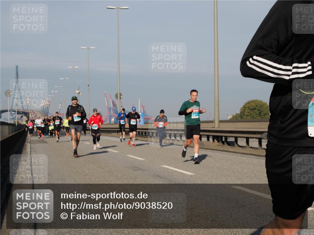 03.10.2025 - Köhlbrandbrückenlauf Fabian Wolf http://msf.ph/oto/9038520 03.10.2025 09:52:53 Position 3  meine-sportfotos.de