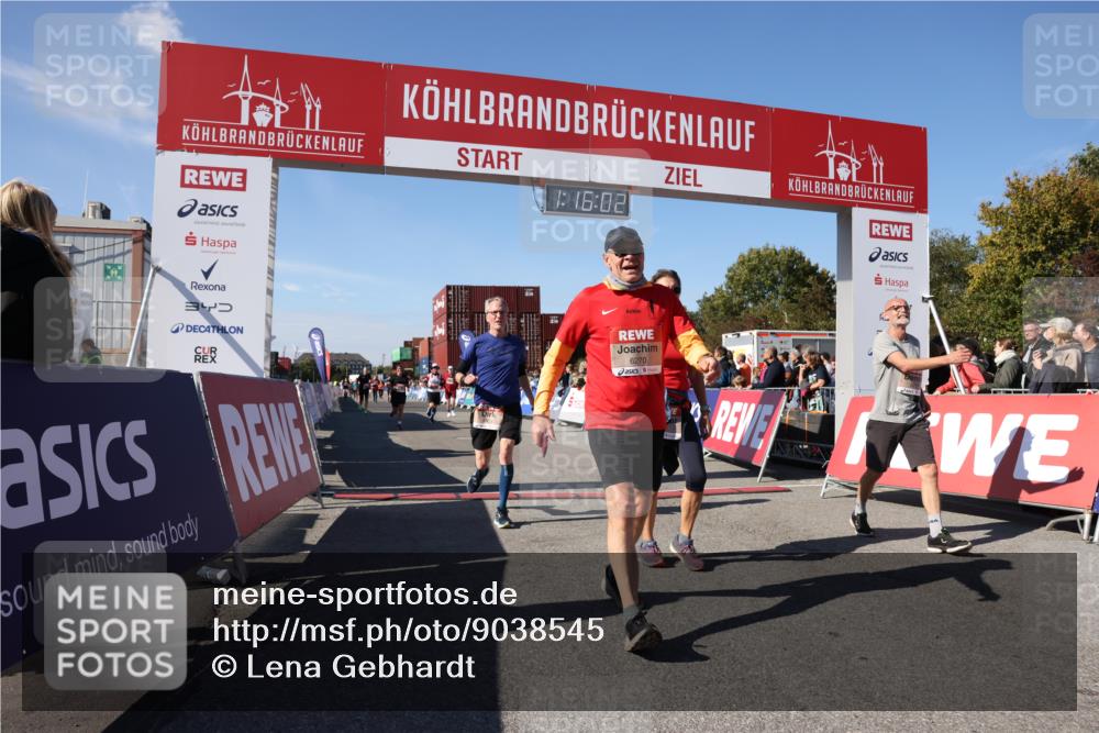 03.10.2025 - Köhlbrandbrückenlauf Lena Gebhardt http://msf.ph/oto/9038545 03.10.2025 13:16:02 Ziel 4311, 4374, 4423, 4495, 4548, 4644, 4677, 4805, 4833, 5022, 5023, 5217, 5336, 5867, 5868, 5879, 6270, 6271, 6507, 6712 meine-sportfotos.de