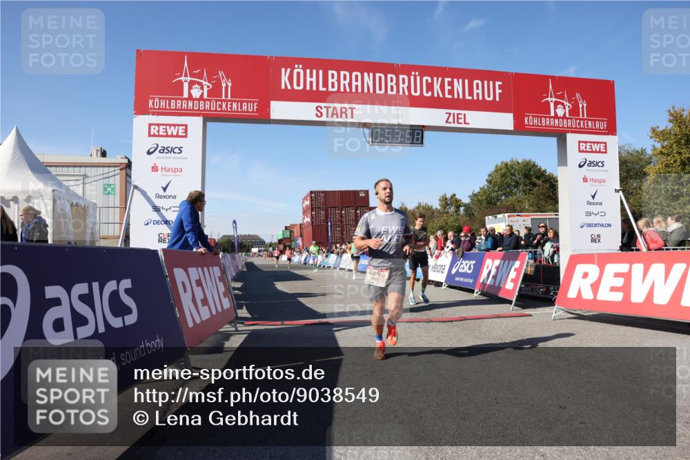 03.10.2025 - Köhlbrandbrückenlauf Lena Gebhardt http://msf.ph/oto/9038549 03.10.2025 12:53:58 Ziel 4030, 4088, 5710, 5947, 6002, 6422, 6817 meine-sportfotos.de