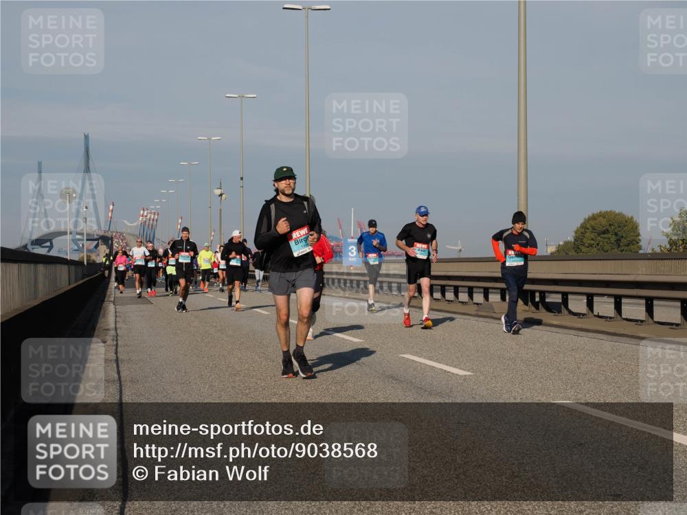 03.10.2025 - Köhlbrandbrückenlauf Fabian Wolf http://msf.ph/oto/9038568 03.10.2025 09:52:55 Position 3 3 meine-sportfotos.de