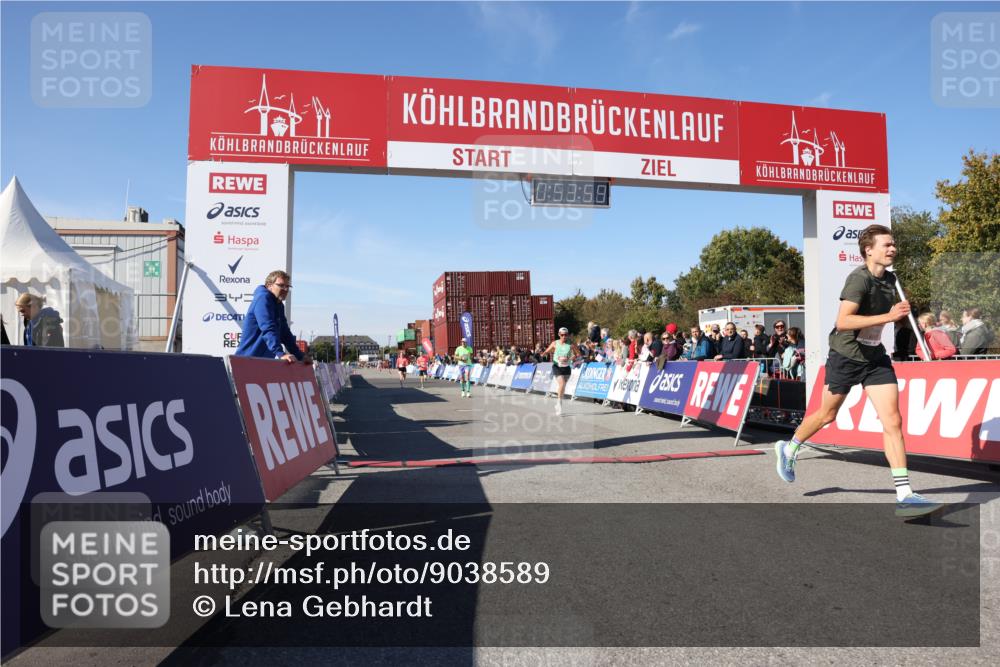03.10.2025 - Köhlbrandbrückenlauf Lena Gebhardt http://msf.ph/oto/9038589 03.10.2025 12:53:59 Ziel 4030, 4088, 5710, 5947, 6002, 6200, 6817 meine-sportfotos.de