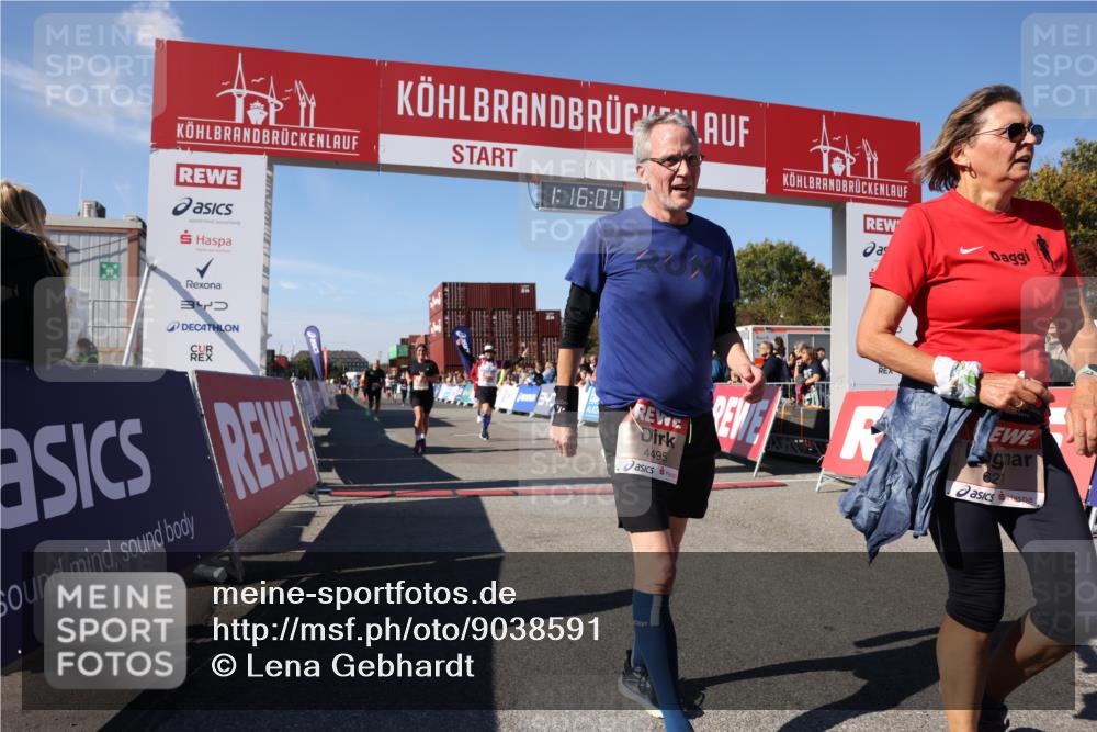 03.10.2025 - Köhlbrandbrückenlauf Lena Gebhardt http://msf.ph/oto/9038591 03.10.2025 13:16:05 Ziel 4311, 4374, 4423, 4495, 4548, 4644, 4805, 4833, 5022, 5023, 5068, 5217, 5336, 5867, 5868, 6270, 6271, 6507, 6712 meine-sportfotos.de