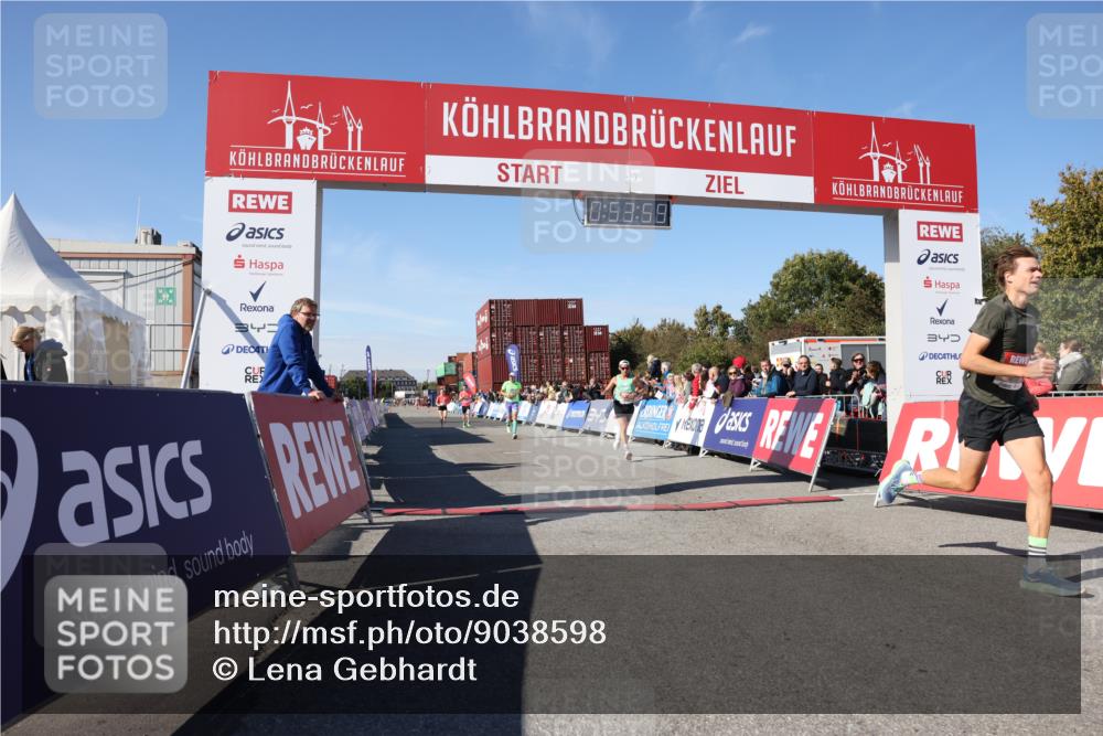 03.10.2025 - Köhlbrandbrückenlauf Lena Gebhardt http://msf.ph/oto/9038598 03.10.2025 12:54:00 Ziel 4030, 4088, 5710, 5947, 6002, 6200, 6817 meine-sportfotos.de