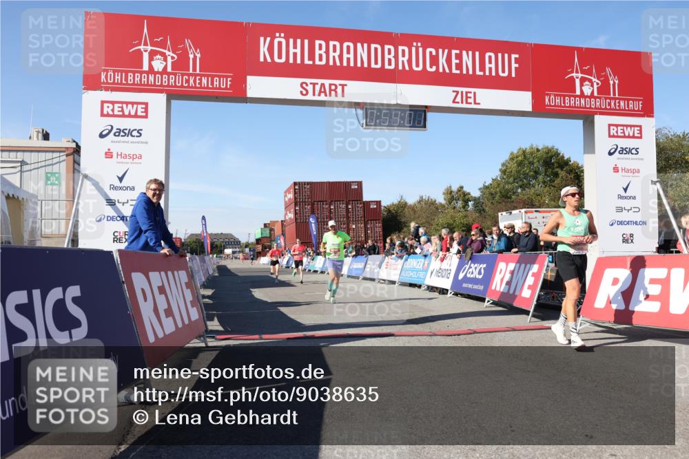 03.10.2025 - Köhlbrandbrückenlauf Lena Gebhardt http://msf.ph/oto/9038635 03.10.2025 12:54:02 Ziel 4030, 4088, 5710, 5947, 6002, 6200, 6817 meine-sportfotos.de