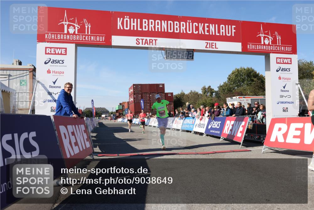 03.10.2025 - Köhlbrandbrückenlauf Lena Gebhardt http://msf.ph/oto/9038649 03.10.2025 12:54:03 Ziel 4030, 5710, 5947, 6002, 6200, 6817 meine-sportfotos.de