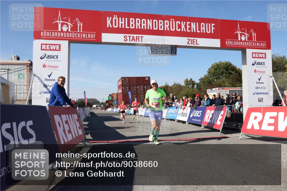 03.10.2025 - Köhlbrandbrückenlauf Lena Gebhardt http://msf.ph/oto/9038660 03.10.2025 12:54:03 Ziel 4030, 5710, 5947, 6002, 6200, 6817 meine-sportfotos.de