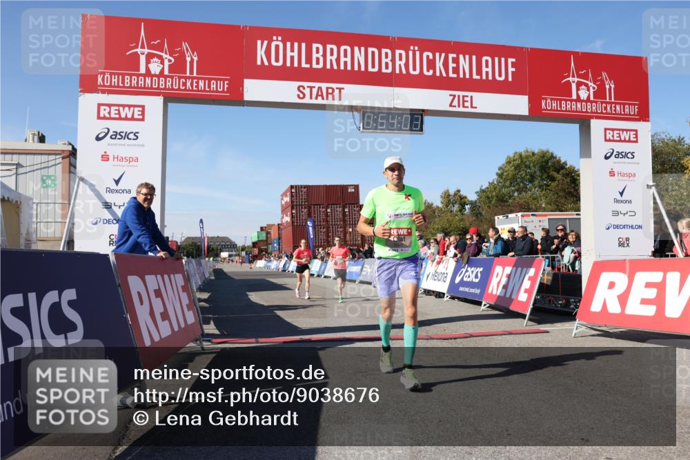 03.10.2025 - Köhlbrandbrückenlauf Lena Gebhardt http://msf.ph/oto/9038676 03.10.2025 12:54:04 Ziel 4030, 5710, 5947, 6002, 6200, 6817 meine-sportfotos.de
