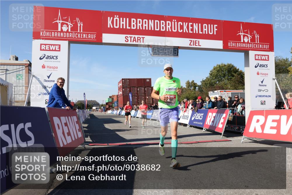 03.10.2025 - Köhlbrandbrückenlauf Lena Gebhardt http://msf.ph/oto/9038682 03.10.2025 12:54:04 Ziel 4030, 5710, 5947, 6002, 6200, 6817 meine-sportfotos.de