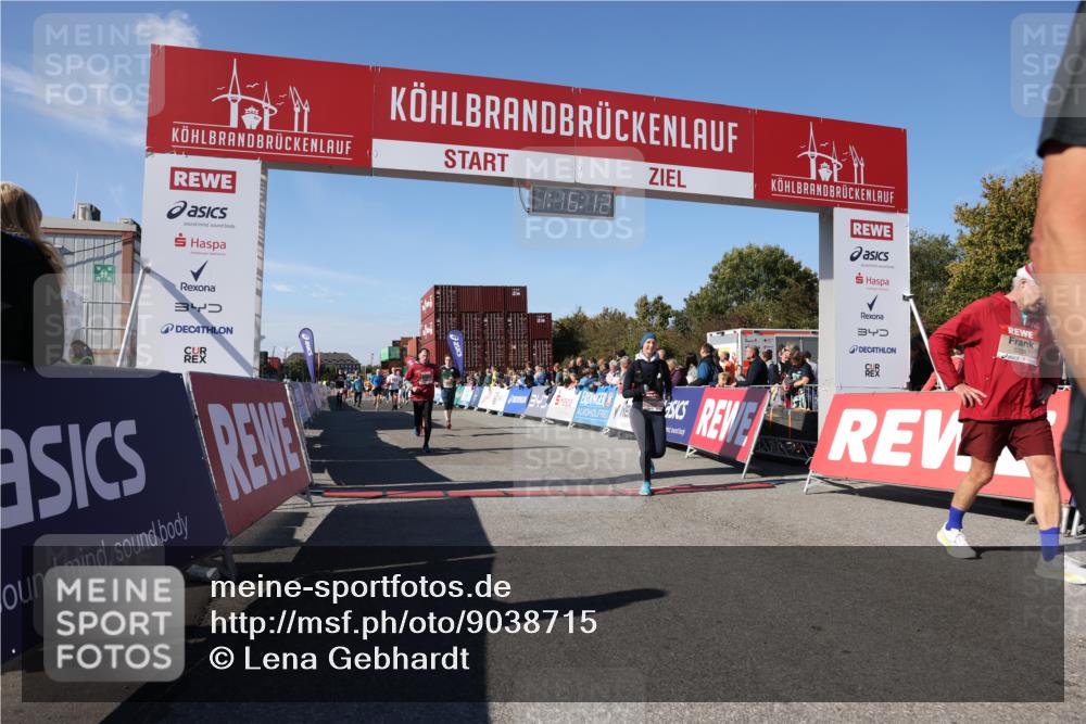 03.10.2025 - Köhlbrandbrückenlauf Lena Gebhardt http://msf.ph/oto/9038715 03.10.2025 13:16:12 Ziel 4311, 4423, 4644, 4696, 5068, 5336, 5684, 5806, 6712 meine-sportfotos.de