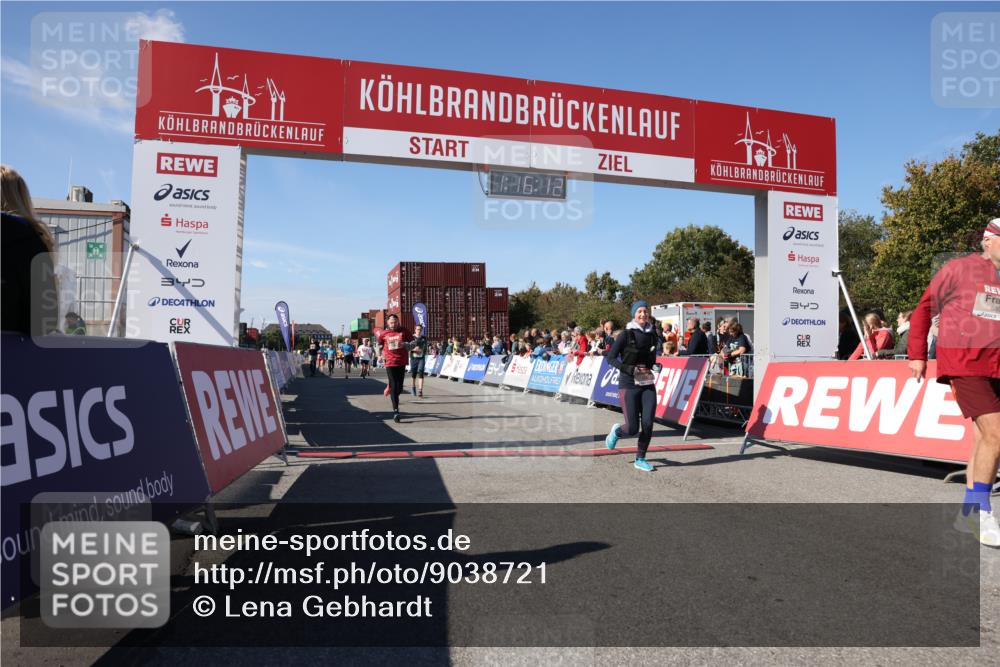 03.10.2025 - Köhlbrandbrückenlauf Lena Gebhardt http://msf.ph/oto/9038721 03.10.2025 13:16:13 Ziel 4311, 4423, 4563, 4644, 4696, 4928, 5068, 5336, 5684, 5806, 6712 meine-sportfotos.de