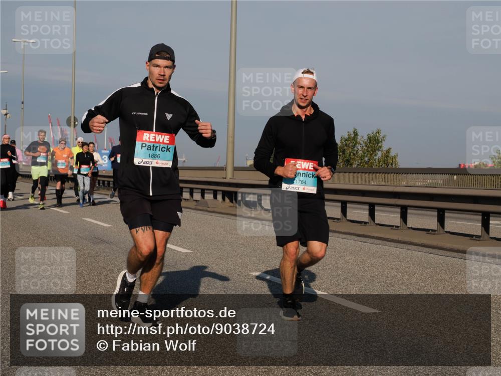 03.10.2025 - Köhlbrandbrückenlauf Fabian Wolf http://msf.ph/oto/9038724 03.10.2025 09:53:03 Position 3 3, 1886, 1764 meine-sportfotos.de