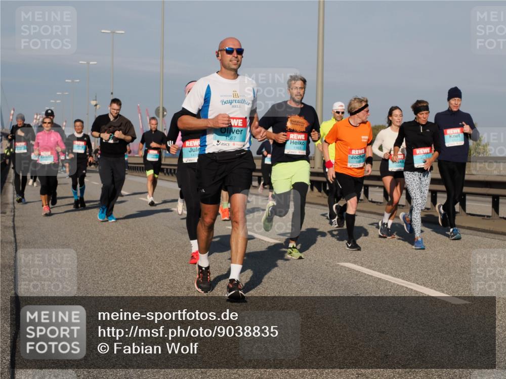 03.10.2025 - Köhlbrandbrückenlauf Fabian Wolf http://msf.ph/oto/9038835 03.10.2025 09:53:08 Position 3 1567, 1163, 1478, 1430 meine-sportfotos.de
