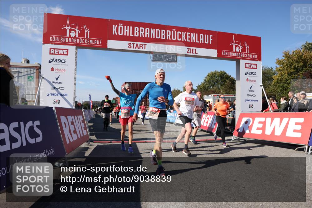 03.10.2025 - Köhlbrandbrückenlauf Lena Gebhardt http://msf.ph/oto/9038839 03.10.2025 13:16:21 Ziel 4144, 4317, 4347, 4414, 4563, 4586, 4696, 4928, 4952, 5032, 5068, 5498, 5684, 5806, 5836, 5983, 6761, 6771 meine-sportfotos.de