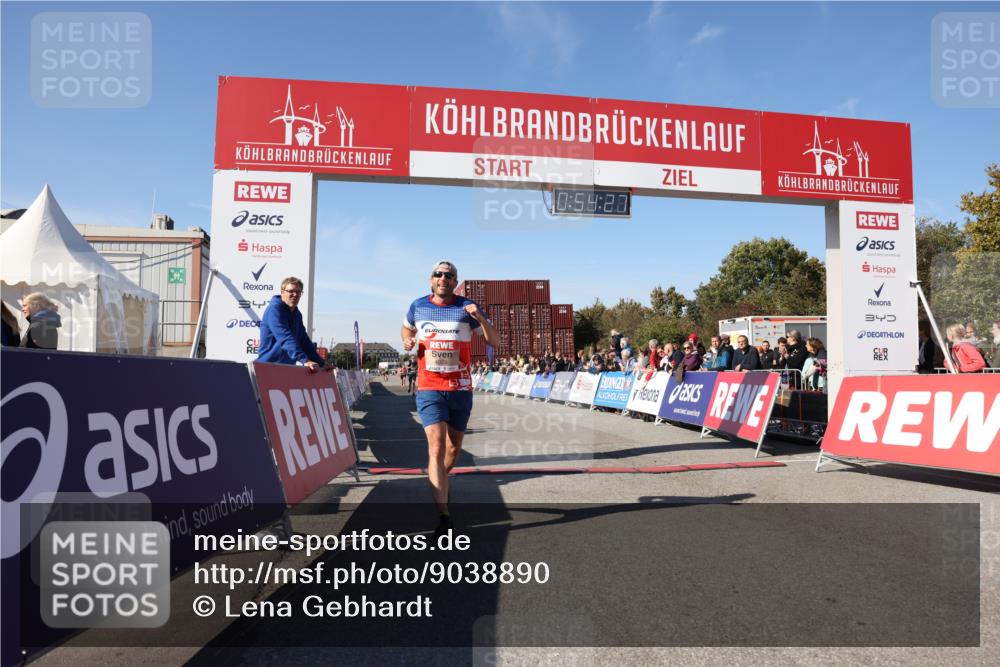 03.10.2025 - Köhlbrandbrückenlauf Lena Gebhardt http://msf.ph/oto/9038890 03.10.2025 12:54:27 Ziel 4023, 4060, 4598 meine-sportfotos.de