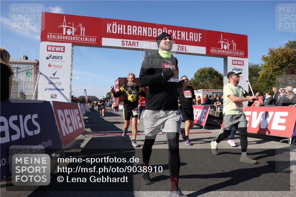 03.10.2025 - Köhlbrandbrückenlauf Lena Gebhardt http://msf.ph/oto/9038910 03.10.2025 13:16:25 Ziel 4144, 4146, 4314, 4317, 4347, 4408, 4414, 4563, 4586, 4928, 4952, 5032, 5498, 5570, 5806, 5815, 5836, 5983, 6353, 6761, 6771, 6812 meine-sportfotos.de
