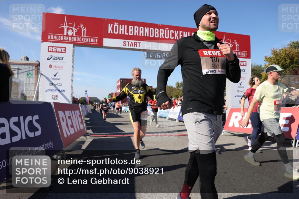 03.10.2025 - Köhlbrandbrückenlauf Lena Gebhardt http://msf.ph/oto/9038921 03.10.2025 13:16:25 Ziel 4144, 4146, 4314, 4317, 4347, 4408, 4414, 4563, 4586, 4928, 4952, 5032, 5498, 5570, 5806, 5815, 5836, 5983, 6353, 6761, 6771, 6812 meine-sportfotos.de