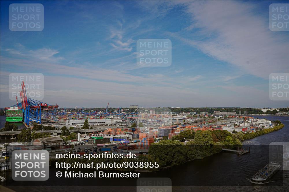03.10.2025 - Köhlbrandbrückenlauf Michael Burmester http://msf.ph/oto/9038955 03.10.2025 12:01:40 Position 1  meine-sportfotos.de