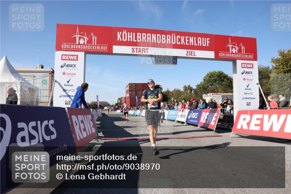 03.10.2025 - Köhlbrandbrückenlauf Lena Gebhardt http://msf.ph/oto/9038970 03.10.2025 12:54:34 Ziel 4023, 4060, 4106, 4209, 6683 meine-sportfotos.de
