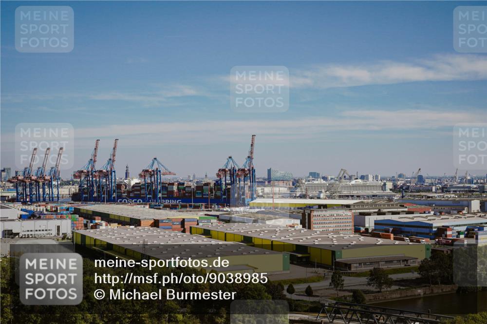 03.10.2025 - Köhlbrandbrückenlauf Michael Burmester http://msf.ph/oto/9038985 03.10.2025 12:12:51 Position 1  meine-sportfotos.de