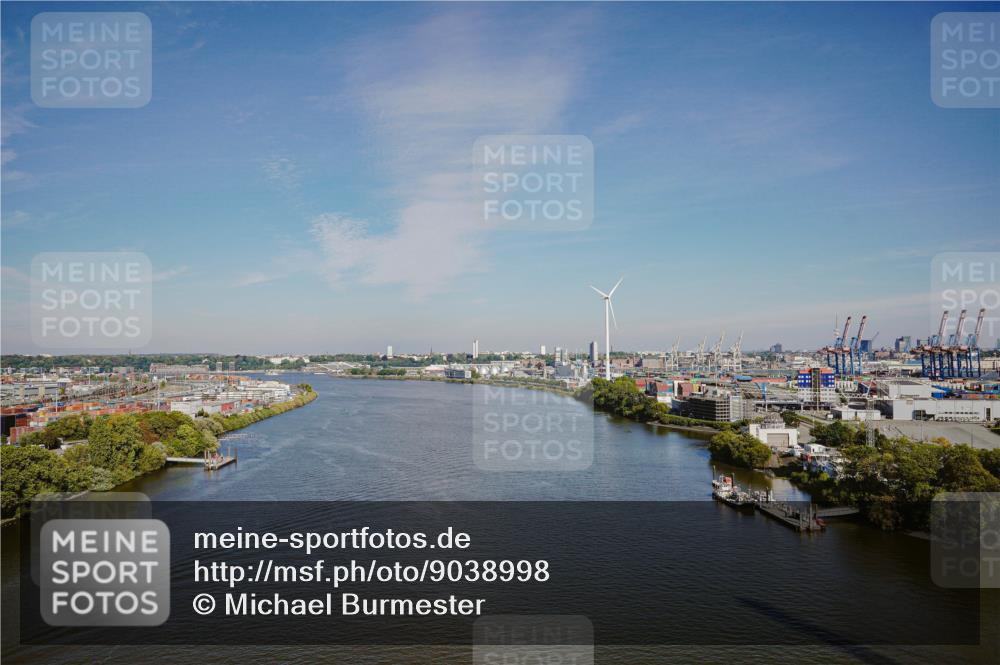 03.10.2025 - Köhlbrandbrückenlauf Michael Burmester http://msf.ph/oto/9038998 03.10.2025 12:13:35 Position 1  meine-sportfotos.de