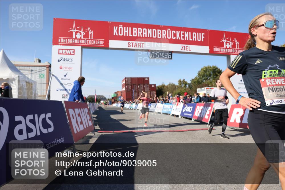 03.10.2025 - Köhlbrandbrückenlauf Lena Gebhardt http://msf.ph/oto/9039005 03.10.2025 12:54:36 Ziel 4023, 4060, 4106, 4209, 6683 meine-sportfotos.de