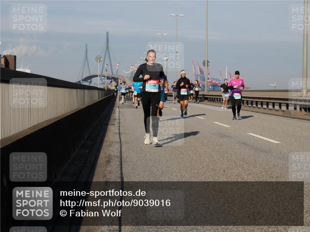 03.10.2025 - Köhlbrandbrückenlauf Fabian Wolf http://msf.ph/oto/9039016 03.10.2025 09:53:17 Position 3 1656 meine-sportfotos.de